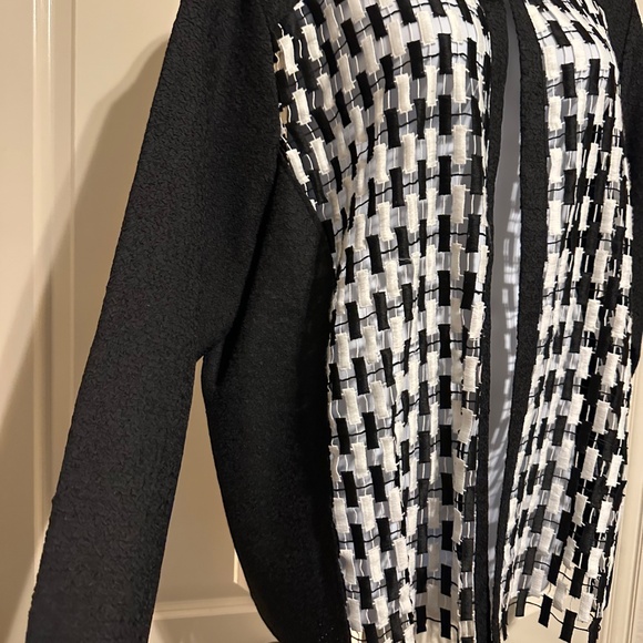 Professional black and White jacket sz 26 - Picture 2 of 4